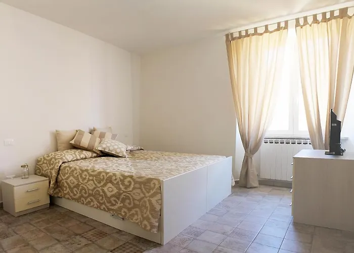 Residenza Nam Nyaraló *